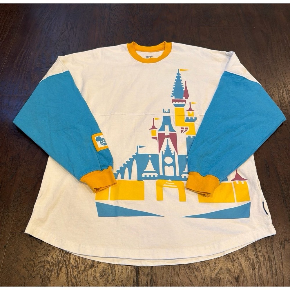 Walt Disney Vault Shirt Adult large White Spirt Jersey Puff Graphic
